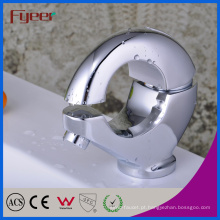 Fyeer Criativo O-Forma Cromado Latão Wash Basin Torneira Misturador De Água Quente &amp; Fria Toque Wasserhahn